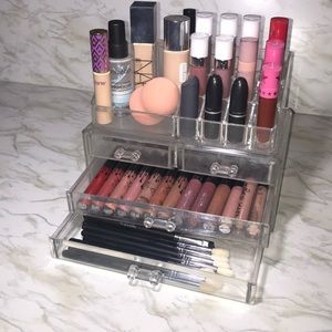 Acrylic makeup organizer with detachable top